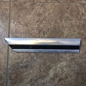 1976 | INTERNATIONAL | Scout Driver Trim FF Moulding